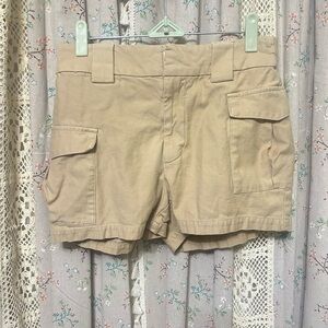 TNA Aritzia Khaki Cargo Shorts Size Small